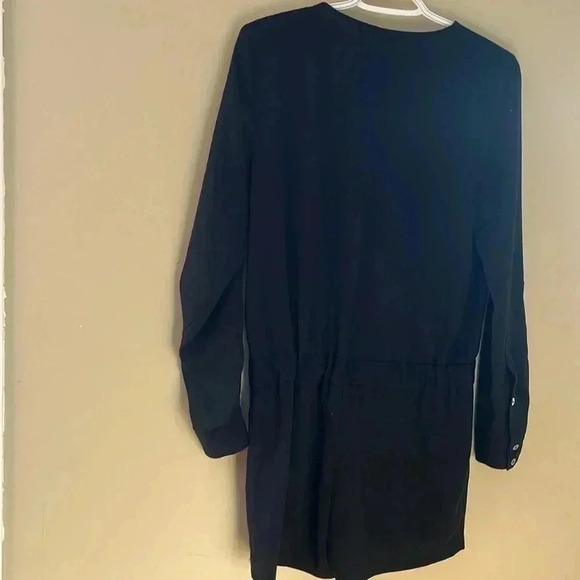 ❤️2/$50❤️[2]Marciano Black  L/S Romper-NWOT - Picture 9 of 13